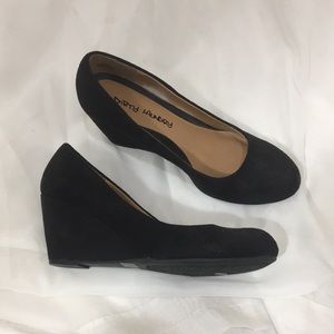 Solid black 3” wedges